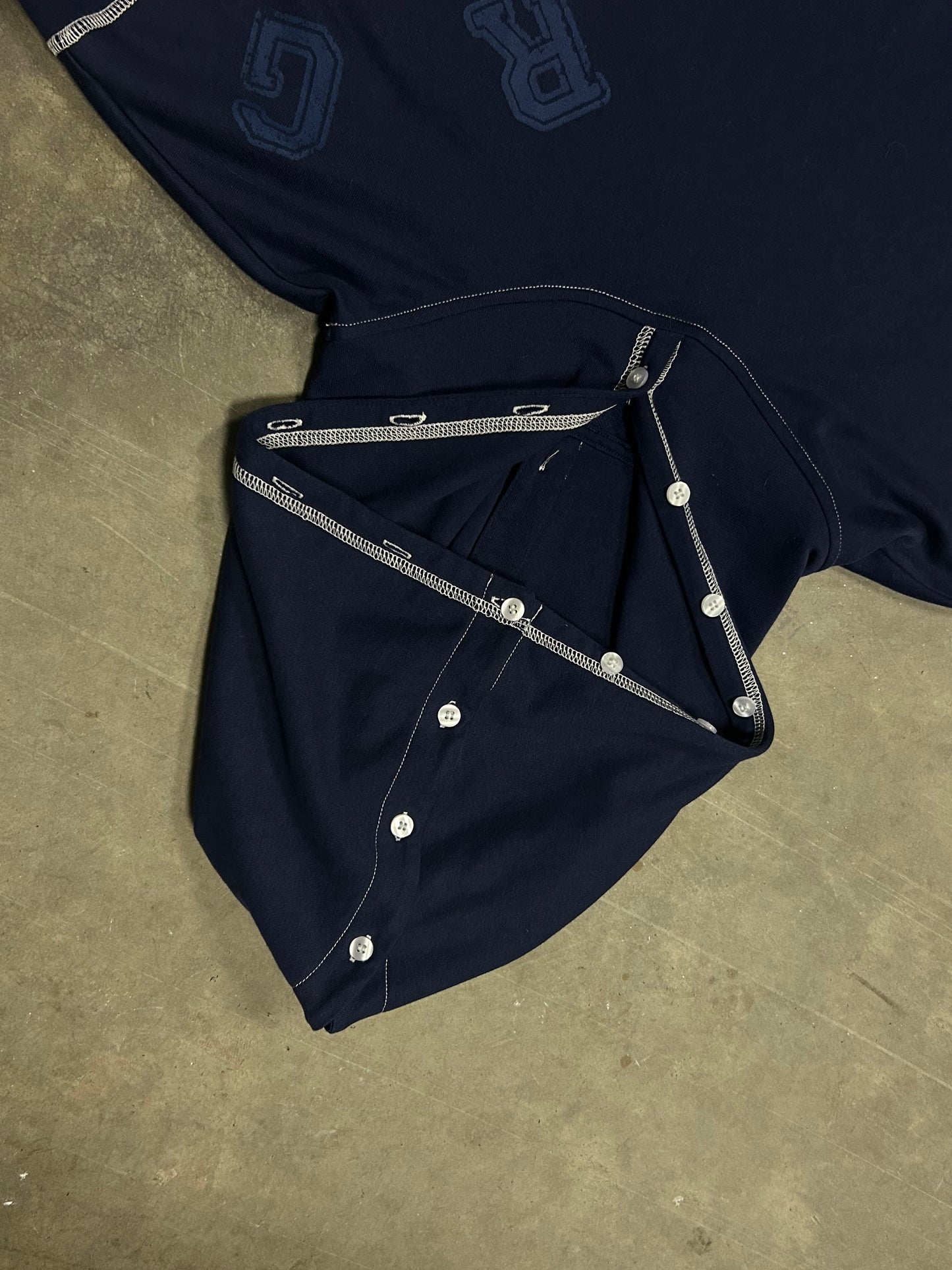 bttn_hoodie_1_VAB